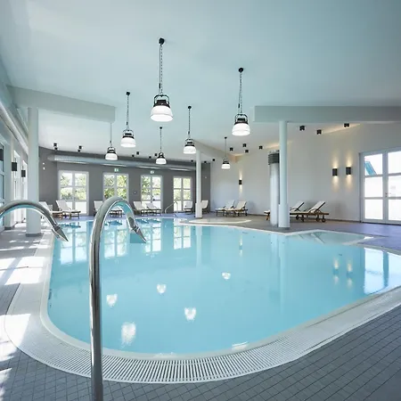 Reetland Am Meer - Luxus Reetdachvilla Mit 3 Schlafzimmern, Sauna Und Kamin H20 Dranske Exterior photo