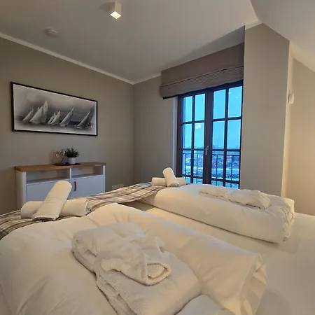 Reetland Am Meer - Luxus Reetdachvilla Mit 3 Schlafzimmern, Sauna Und Kamin H20 Dranske Exterior photo